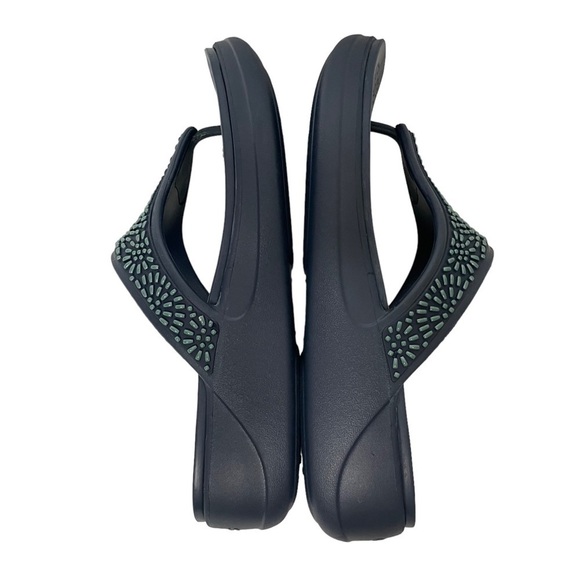 NWOT Crocs Monterey Diamante Blue Embellished Wedge Thong Sandals Size 11 - Picture 12 of 14